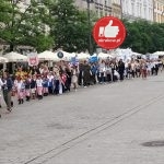 parada 18 150x150 - Fotorelacja z IX Krakowskiej Parady Szkolnych Patronów