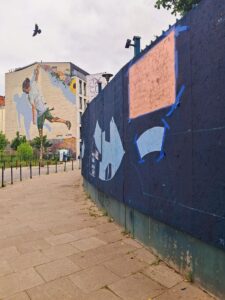 mural Galerii Rozproszonej przy ul. Dolnych Młynów w Krakowie